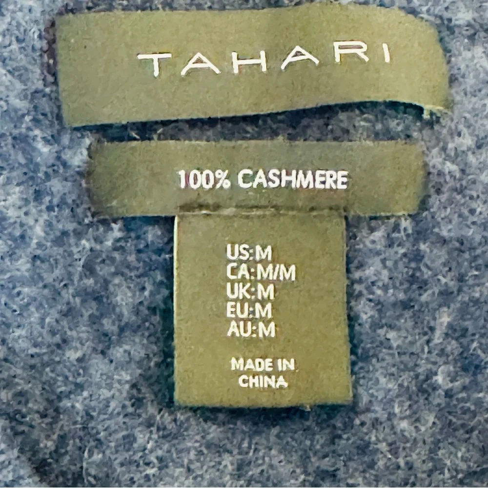 Tahari Men's 💯 Cashmere Blue V-Neck Sweater Size Medium
